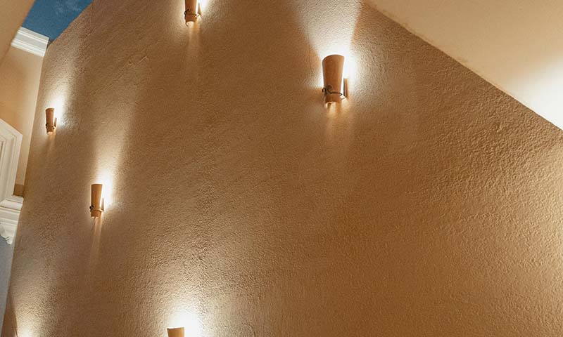 Sculptural decorative wall lighting